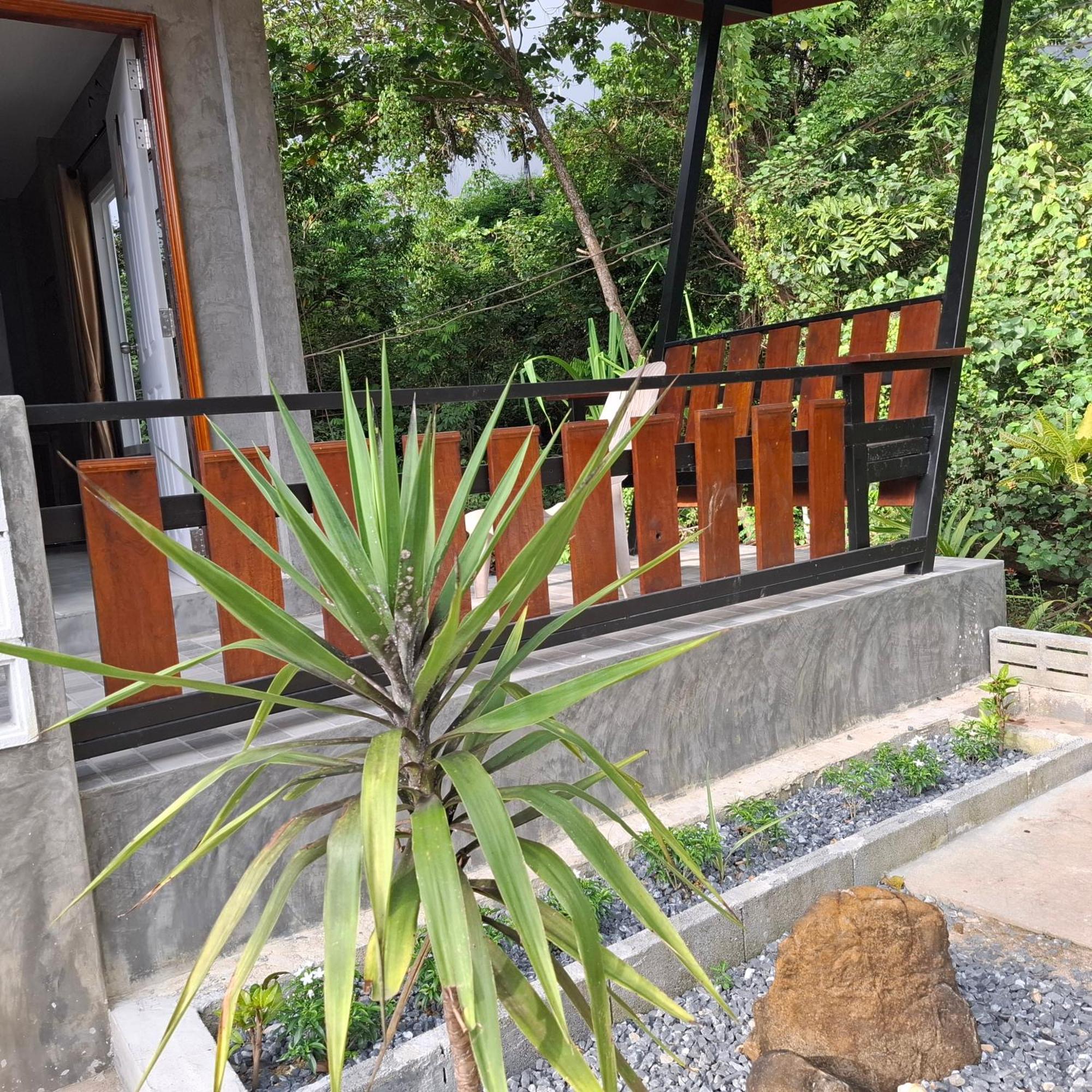 Lanta Valom Buri Villa Koh Lanta Exterior photo