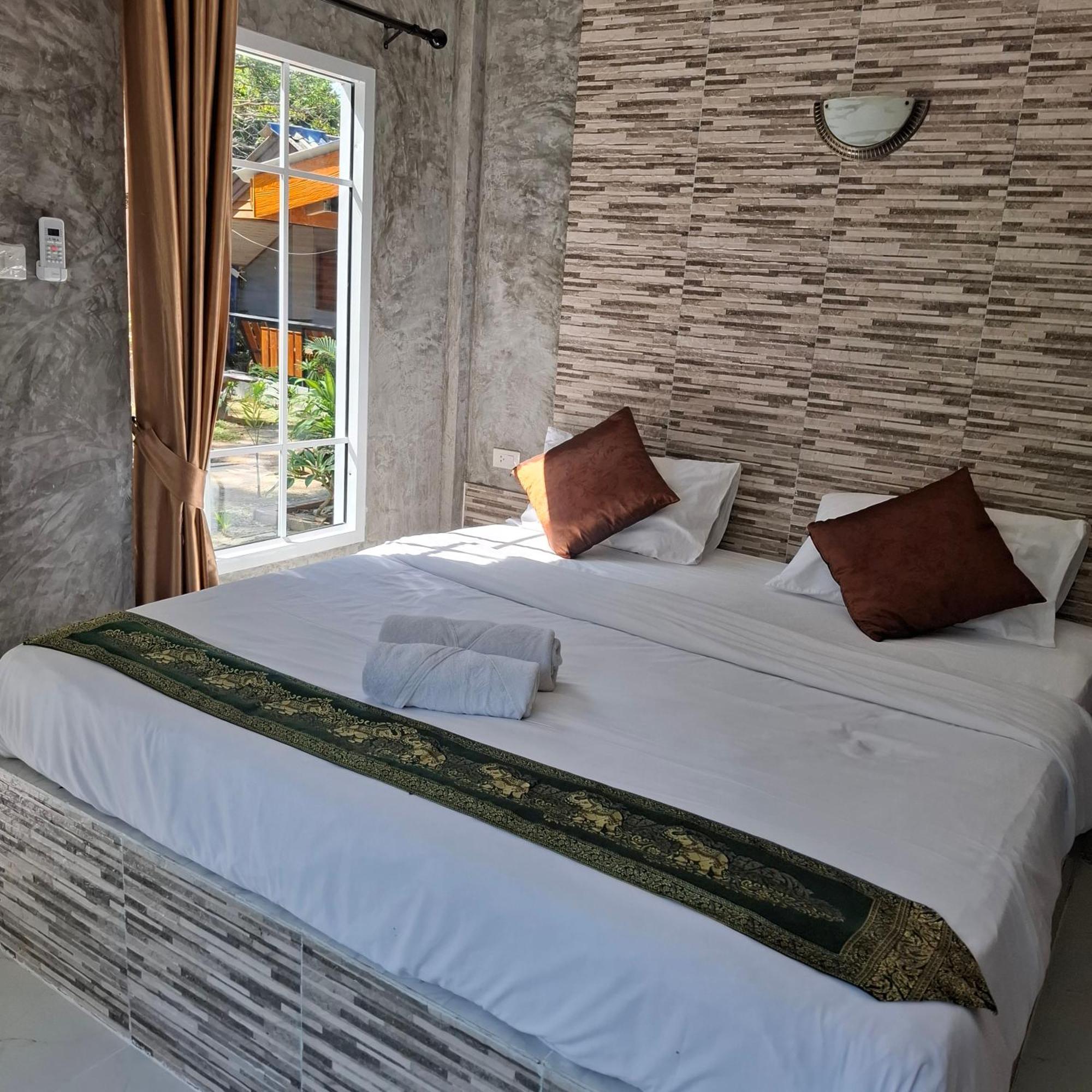 Lanta Valom Buri Villa Koh Lanta Exterior photo